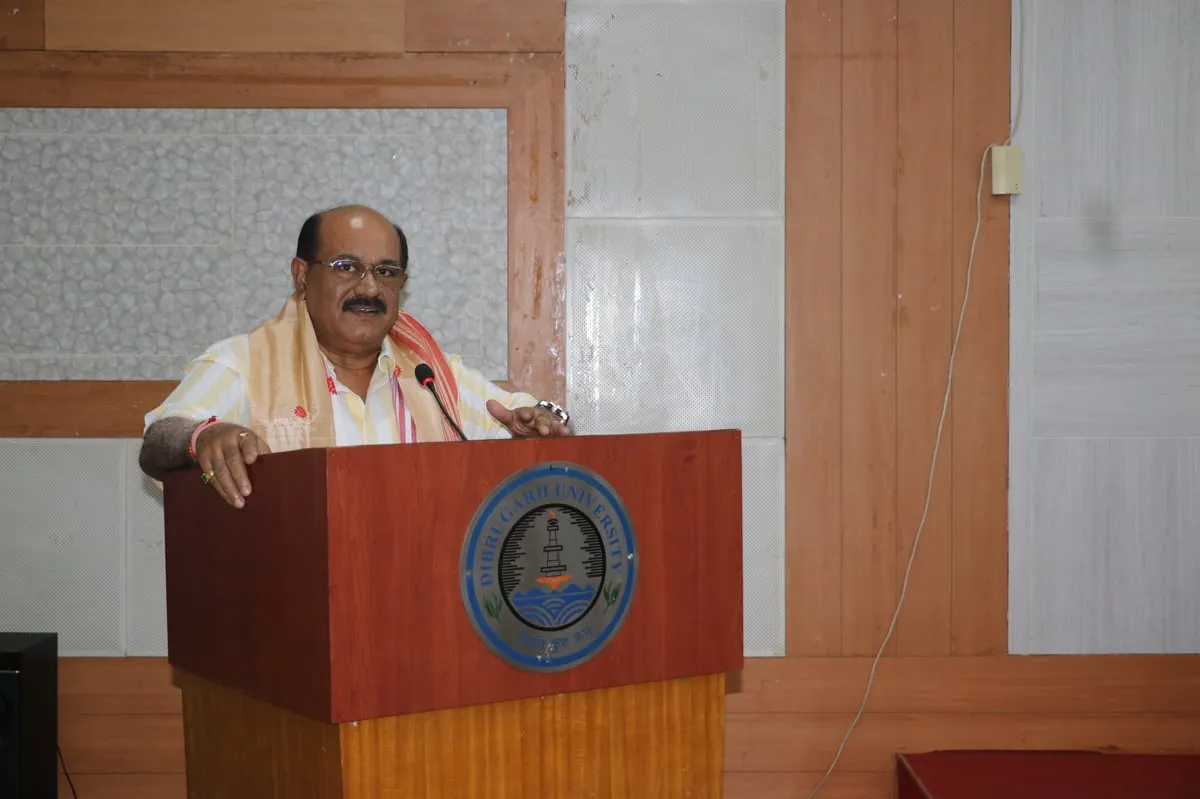 Sadin-Pratidin's Jayanta Baruah Announces Hemchandra Baruah Statue In Dibrugarh University  